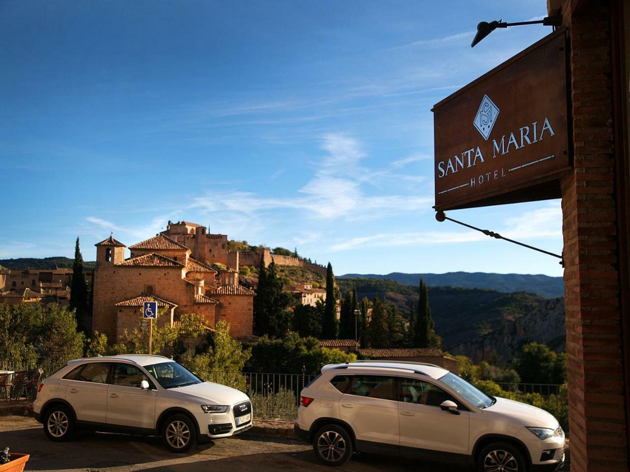 Hotel Santa Maria De Alquézar Exterior photo